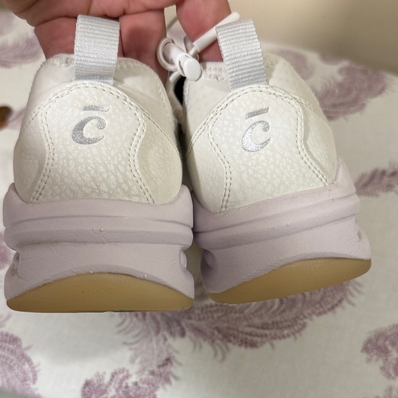 Women's White Athletic Shoes - Picture 3 of 12